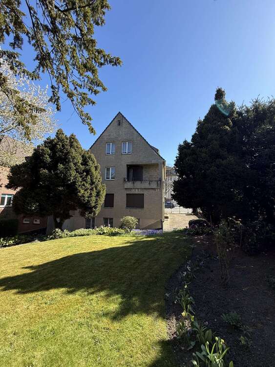 Thumbnail-Haus zum Kaufen in Düsseldorf 1.049.000,00 € 320 m²