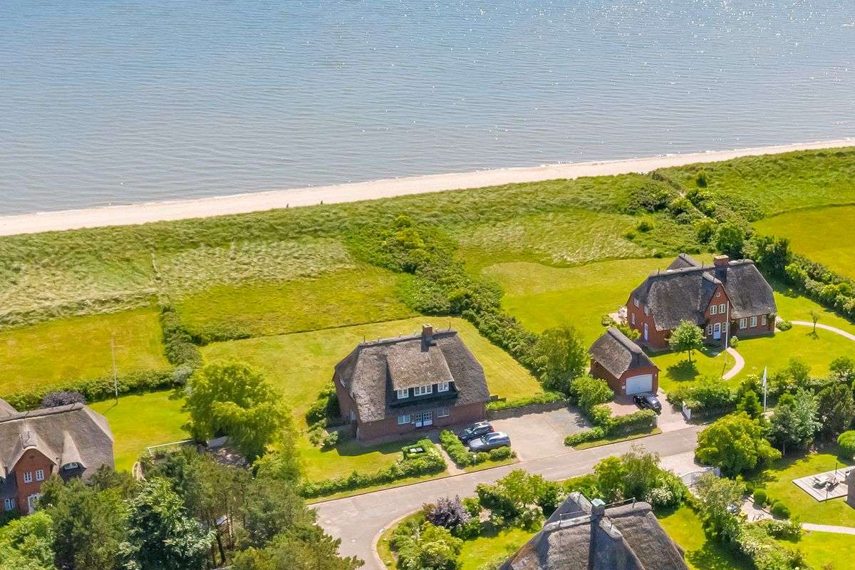 Thumbnail-Wohnung zum Kaufen in Nieblum (auf Föhr) 690.000,00 € 95 m²