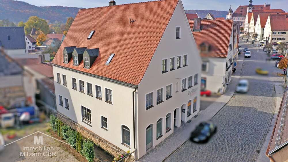 Thumbnail-Haus zum Kaufen in Greding 870.000,00 € 242.66 m²