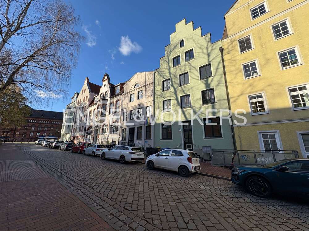 Thumbnail-Wohnung zum Kaufen in Rostock 365.000,00 € 95 m²