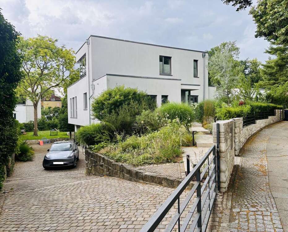 Thumbnail-Haus zum Kaufen in Berlin 2.490.000,00 € 250 m²