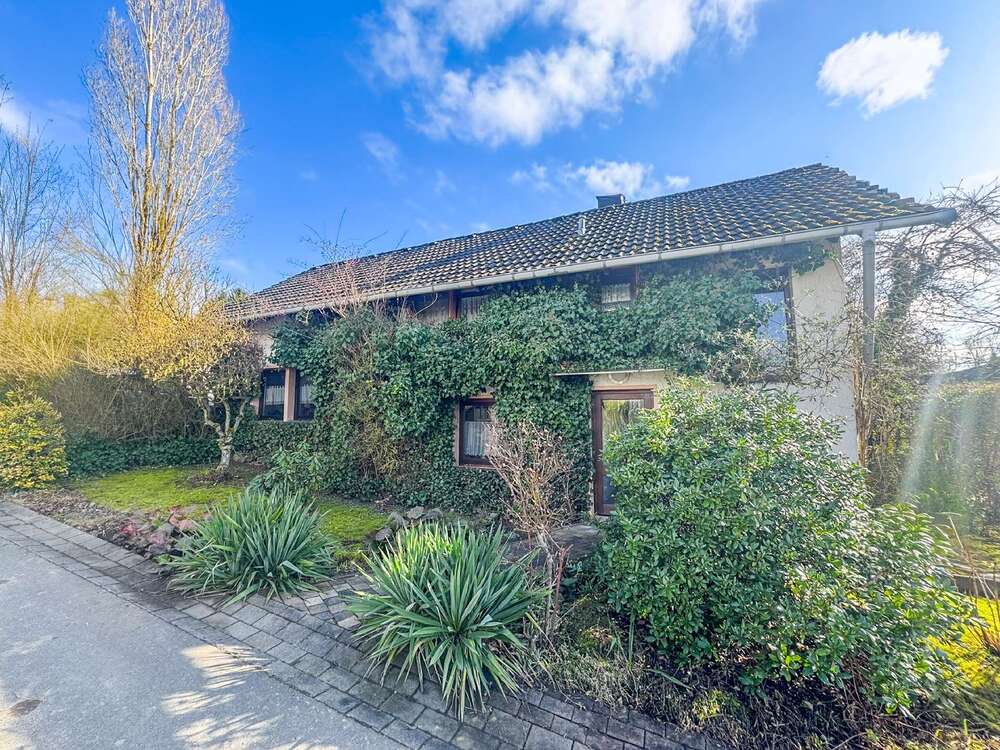 Thumbnail-Haus zum Kaufen in Puderbach 267.000,00 € 144 m²