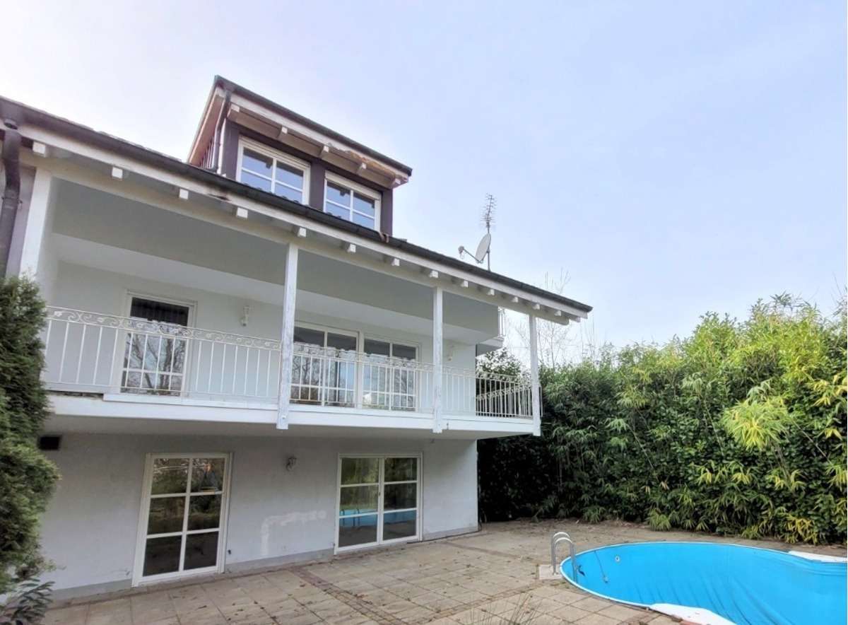 Thumbnail-Haus zum Kaufen in Schopfheim 675.000,00 € 272 m²