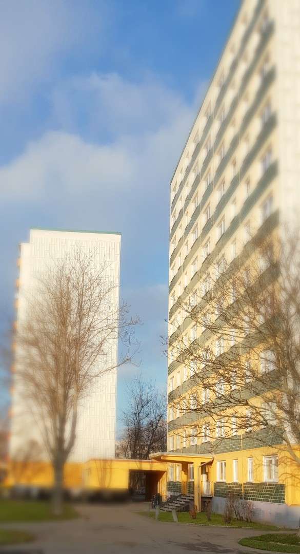 Thumbnail-Wohnung zum Mieten in Halle 405,00 € 57.79 m²