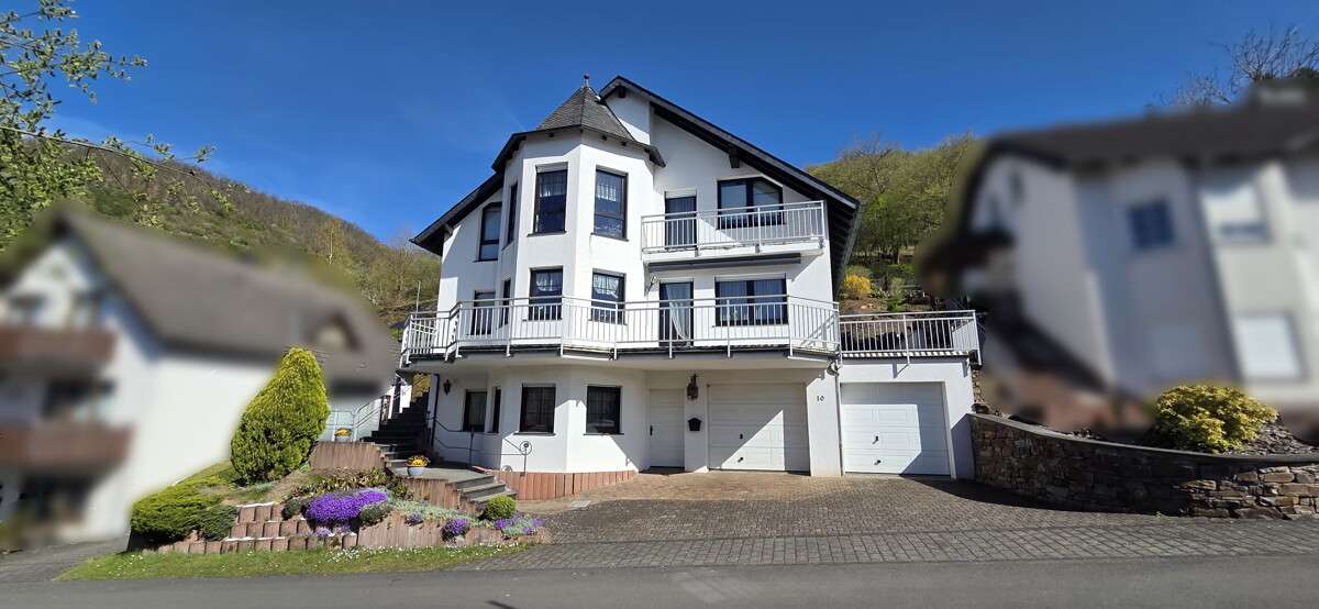 Thumbnail-Haus zum Kaufen in Treis-Karden 498.000,00 € 206 m²