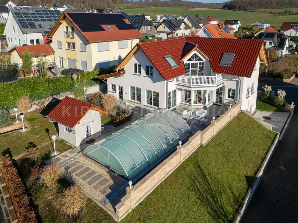 Thumbnail-Haus zum Kaufen in Grävenwiesbach 895.000,00 € 200 m²