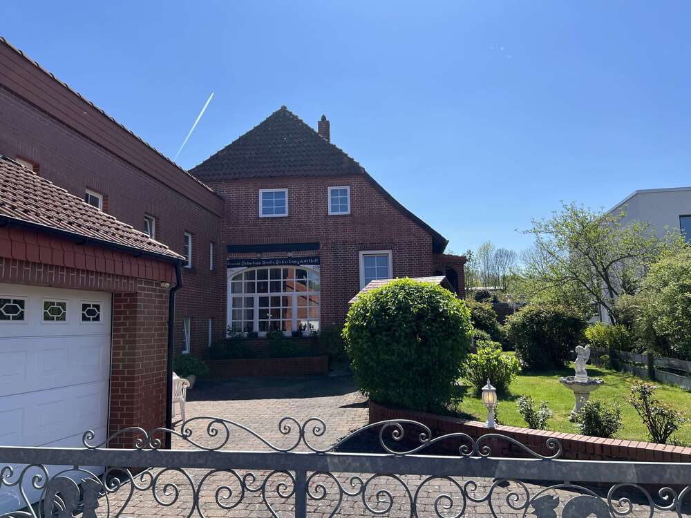 Thumbnail-Haus zum Kaufen in Hemmingen 845.000,00 € 262 m²