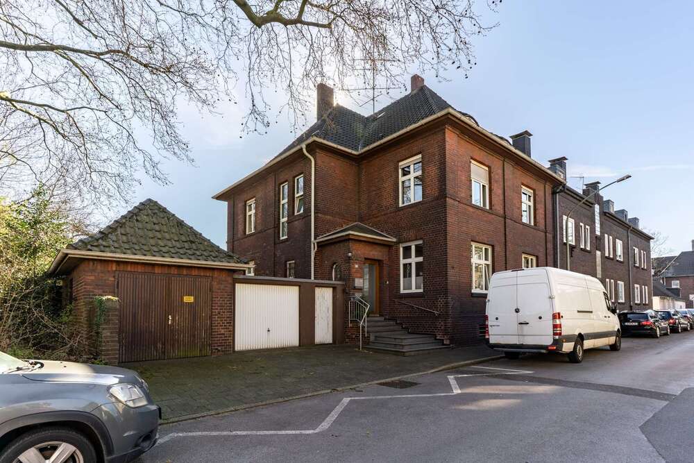 Thumbnail-Haus zum Kaufen in Duisburg 380.000,00 € 300 m²