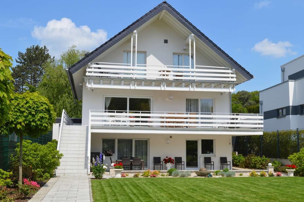 Thumbnail-Haus zum Kaufen in Sankt Augustin 1.295.000,00 € 215 m²