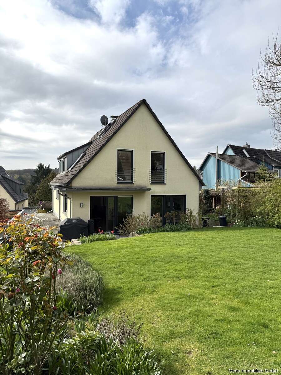 Thumbnail-Haus zum Kaufen in Essen Fischlaken 915.000,00 € 199 m²