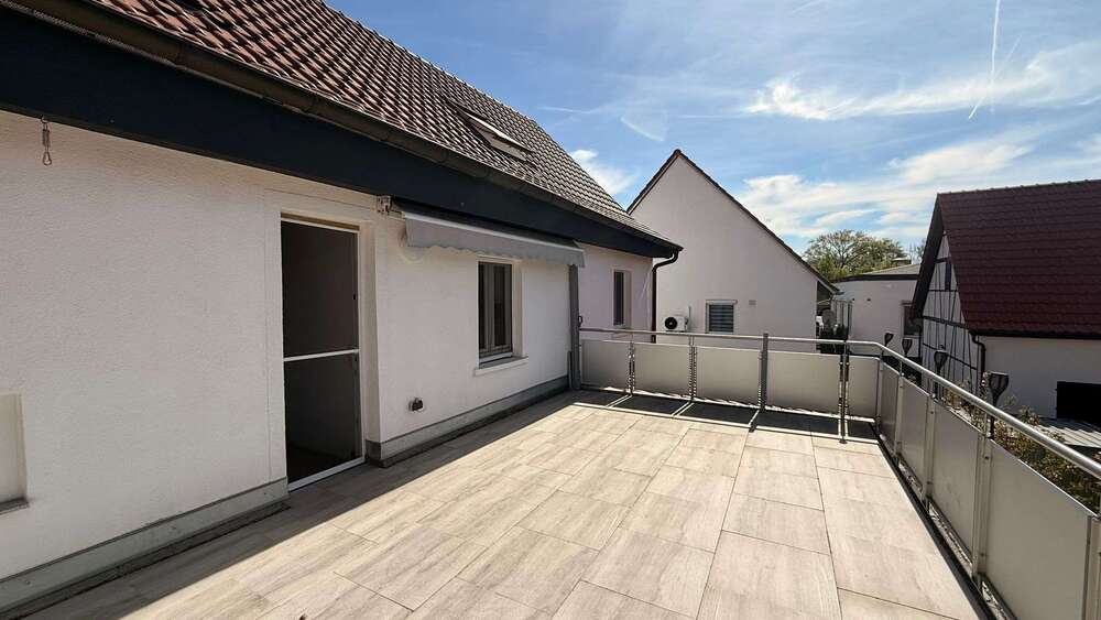 Thumbnail-Haus zum Kaufen in Neckartailfingen 749.000,00 € 324 m²