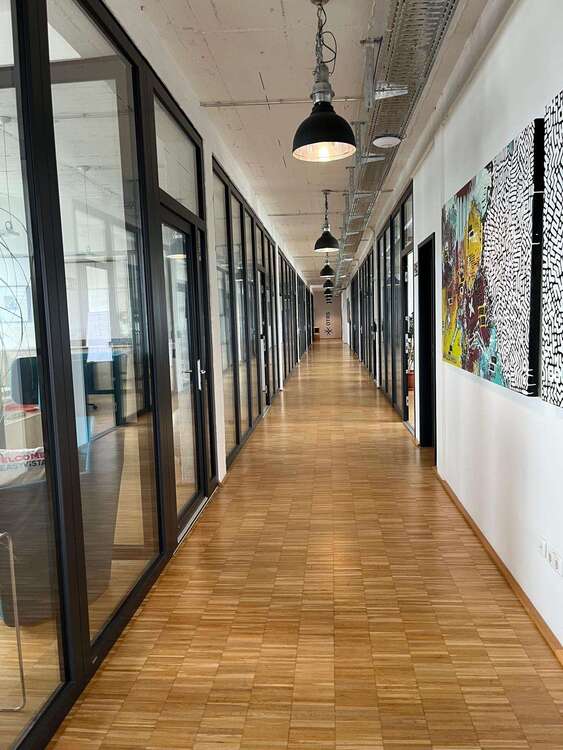 Thumbnail-Büro in Oberursel 7.200,00 € 618 m²