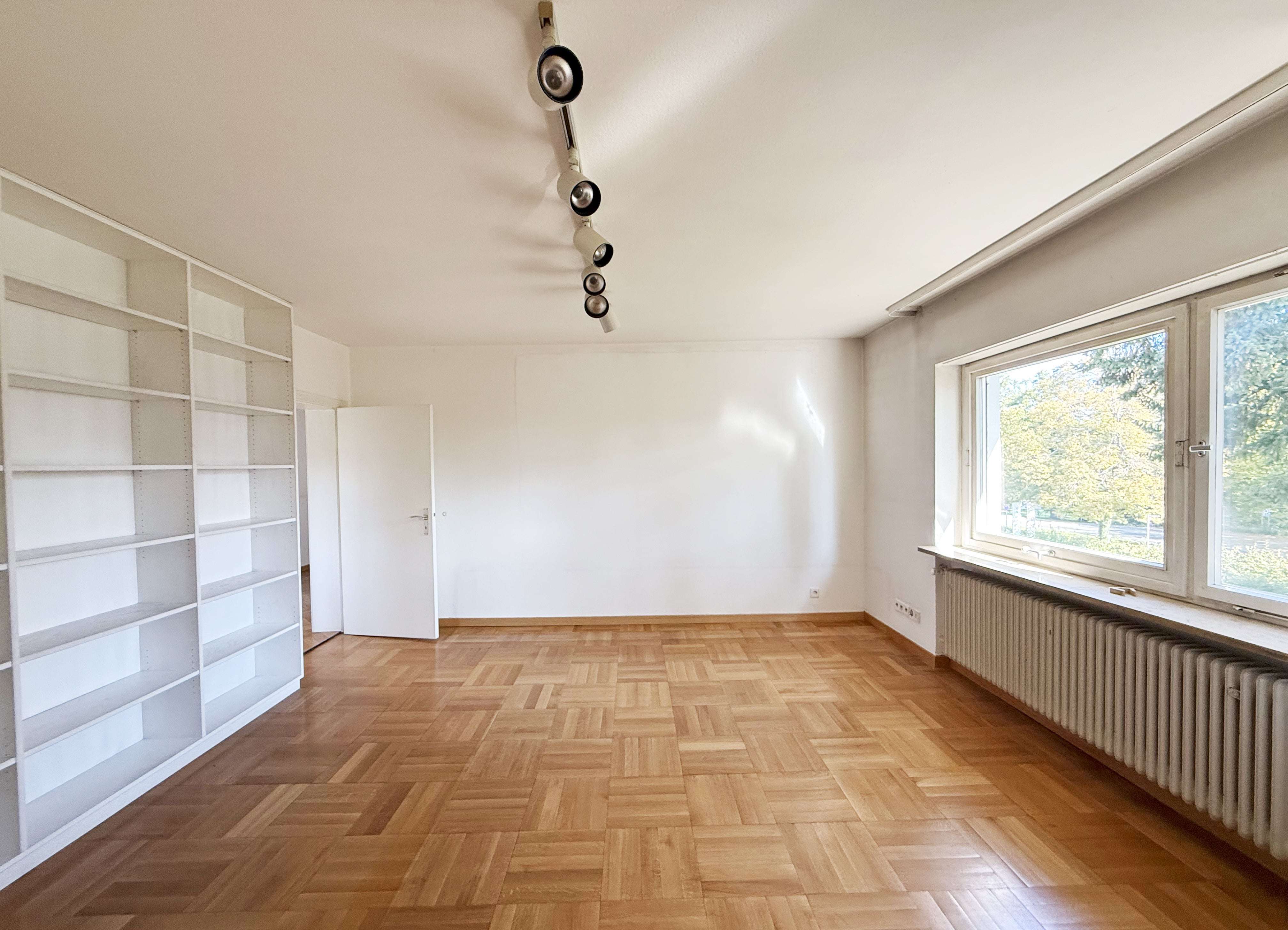 Thumbnail-Wohnung zum Kaufen in Stuttgart 749.000,00 € 206 m²