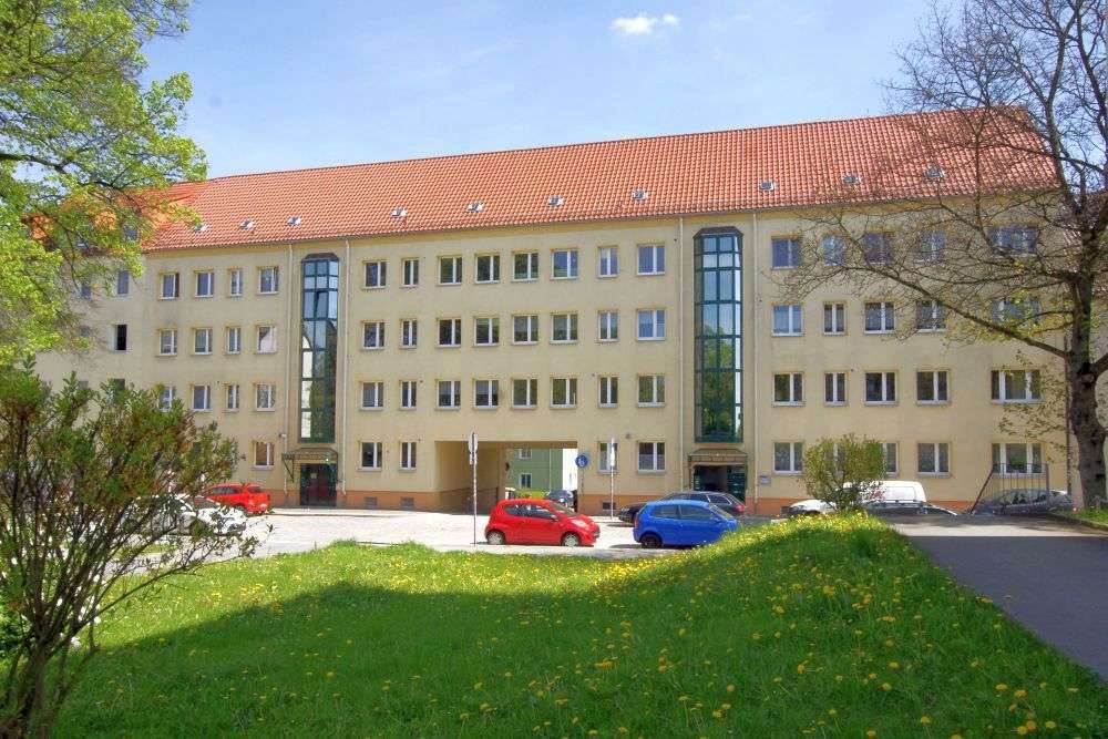 Thumbnail-Wohnung zum Mieten in Plauen 306,23 € 56.92 m²