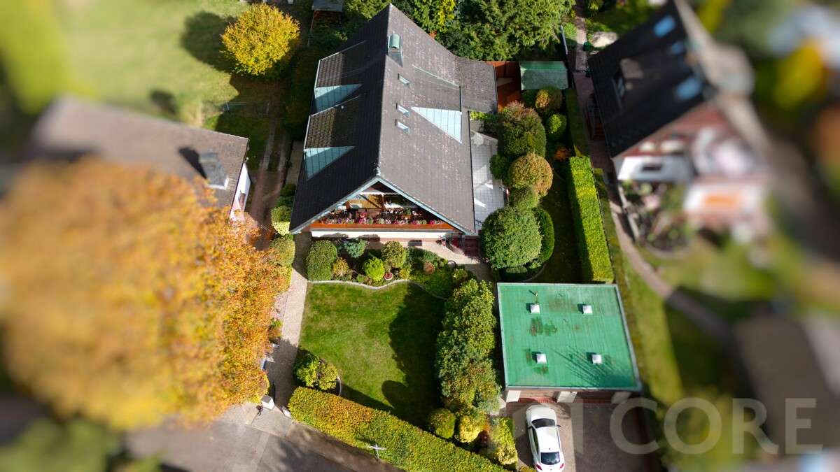 Thumbnail-Haus zum Kaufen in Hamburg Sasel 1.397.000,00 € 328 m²