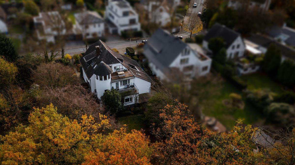 Thumbnail-Haus zum Kaufen in Ratingen-Hösel 1.200.000,00 € 364 m²