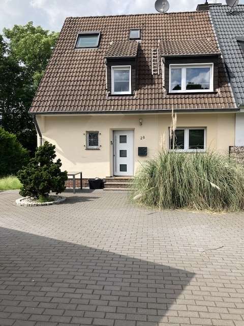 Thumbnail-Haus zum Kaufen in Essen 470.000,00 € 108.9 m²