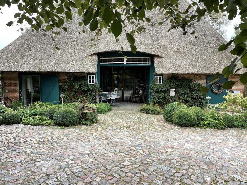 Thumbnail-Haus zum Kaufen in Beschendorf 1.320.000,00 € 312 m²