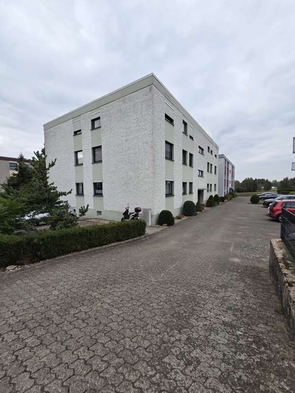 Thumbnail-Wohnung zum Kaufen in Lehre Beienrode 186.000,00 € 82.37 m²