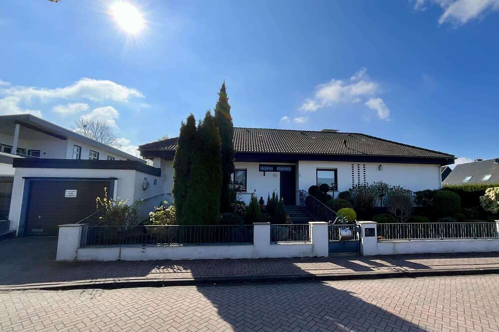 Thumbnail-Haus zum Kaufen in Geestland 329.000,00 € 178.56 m²