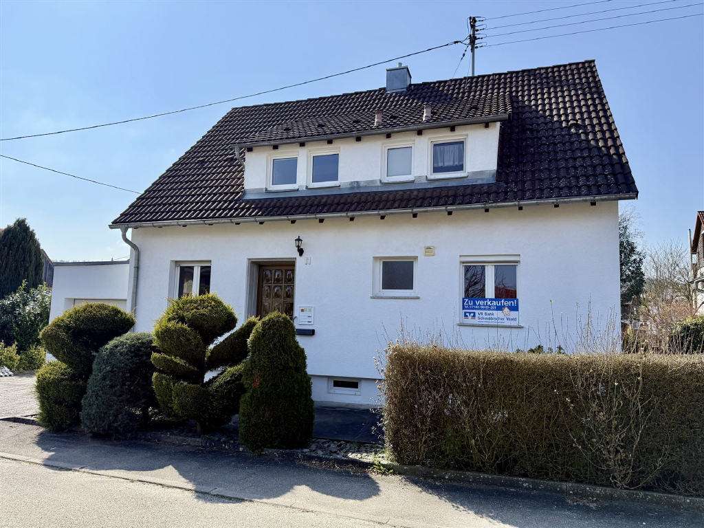 Thumbnail-Haus zum Kaufen in Allmersbach im Tal 459.000,00 € 136 m²