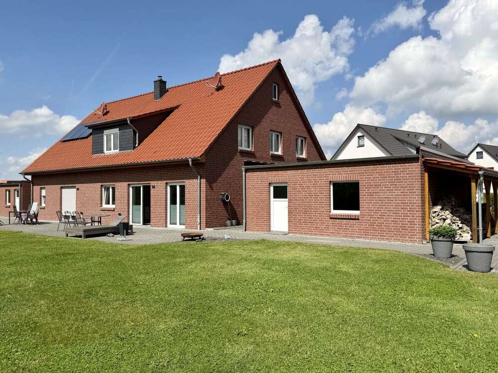 Thumbnail-Haus zum Kaufen in Sachsenhagen 449.750,00 € 159 m²