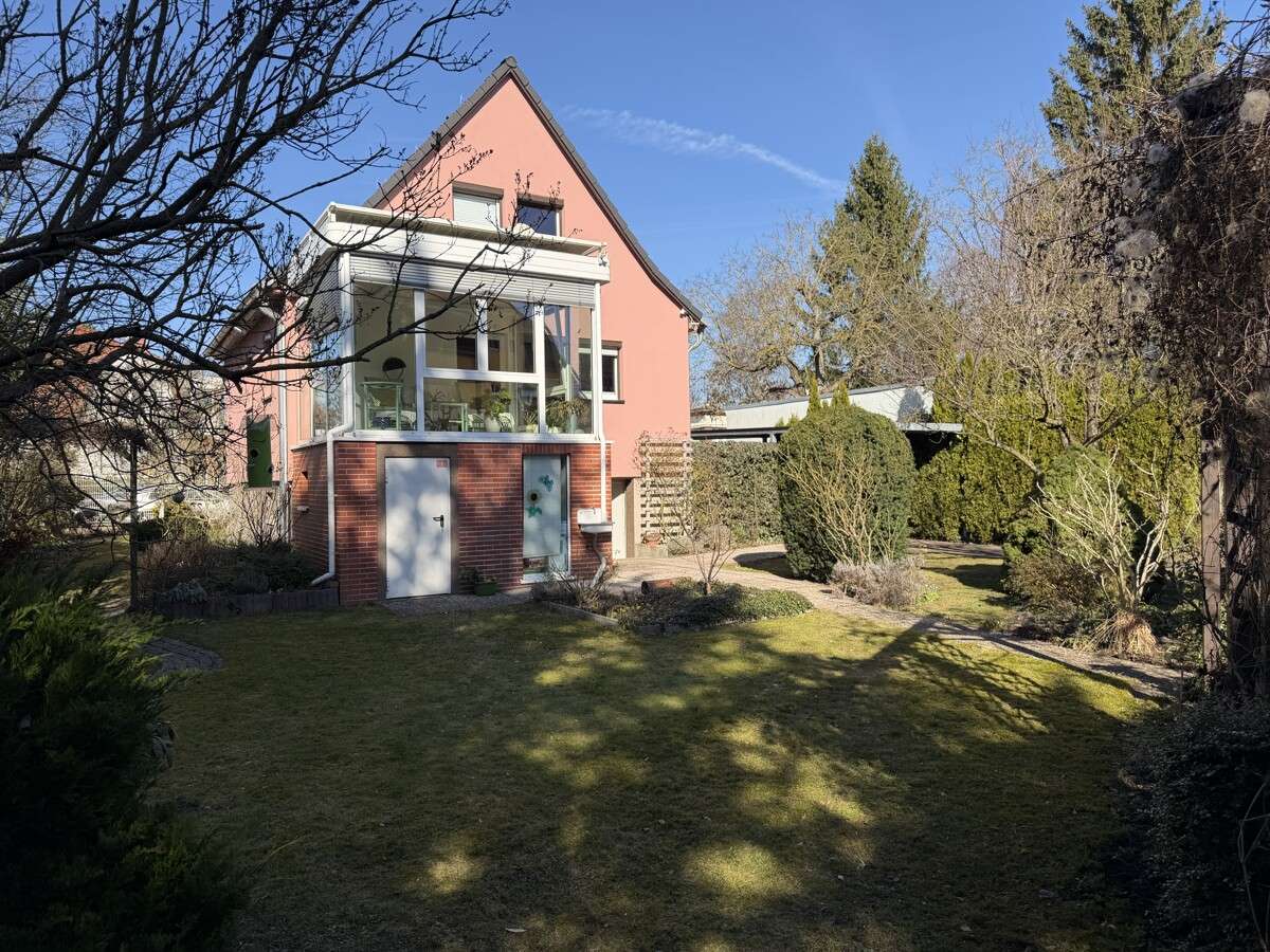 Thumbnail-Haus zum Kaufen in Berlin-Hellersdorf 598.000,00 € 100 m²