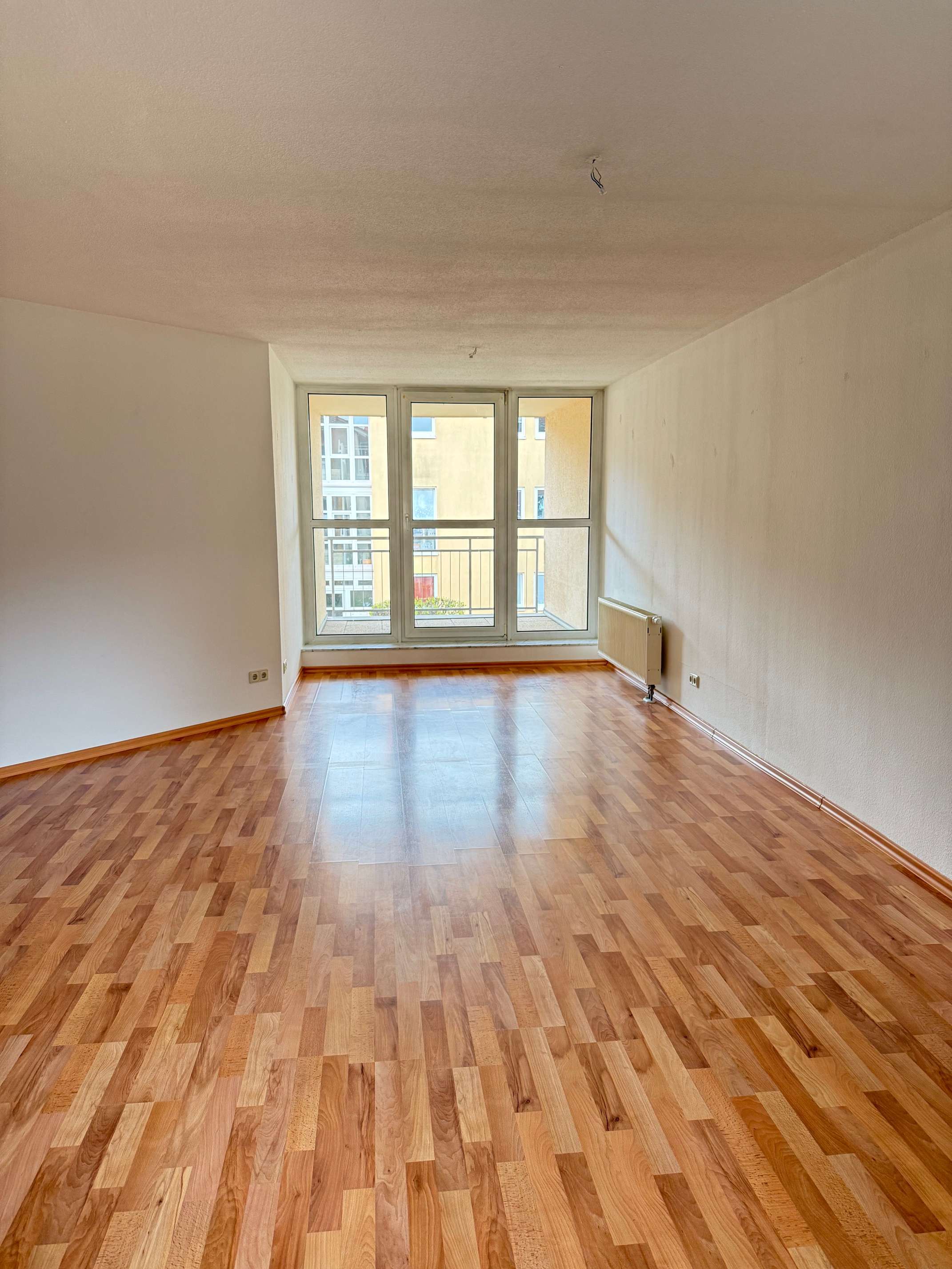 Thumbnail-Wohnung zum Kaufen in Beucha 150.000,00 € 71.21 m²
