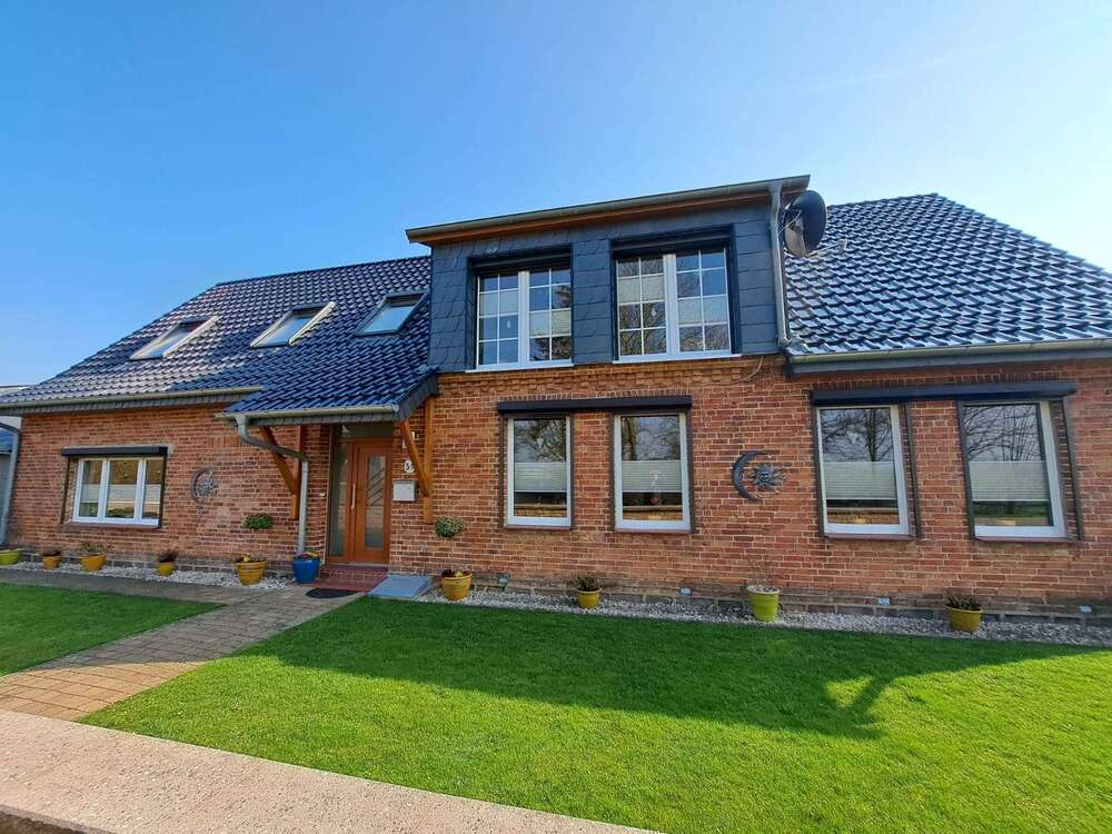 Thumbnail-Haus zum Kaufen in Altkalen OT Damm 282.000,00 € 240 m²