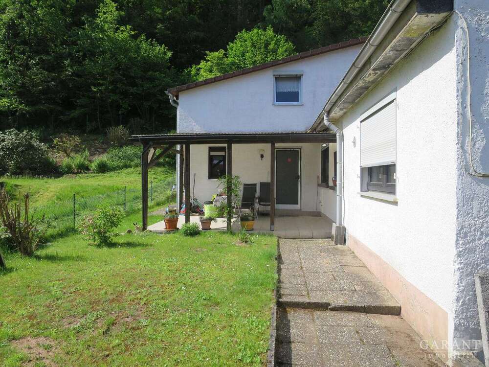 Thumbnail-Haus zum Kaufen in Kaiserslautern 220.000,00 € 210 m²