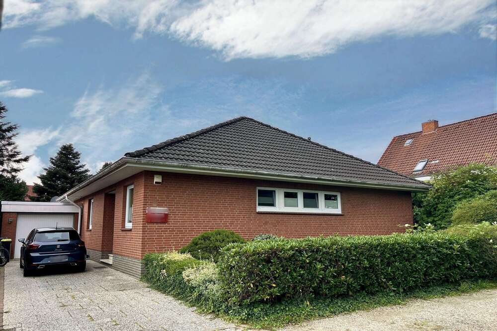 Thumbnail-Haus zum Kaufen in Bremerhaven 395.000,00 € 125.91 m²