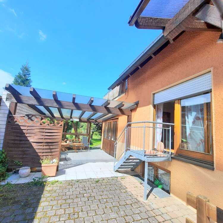 Thumbnail-Haus zum Kaufen in Neuhausen 539.000,00 € 204 m²