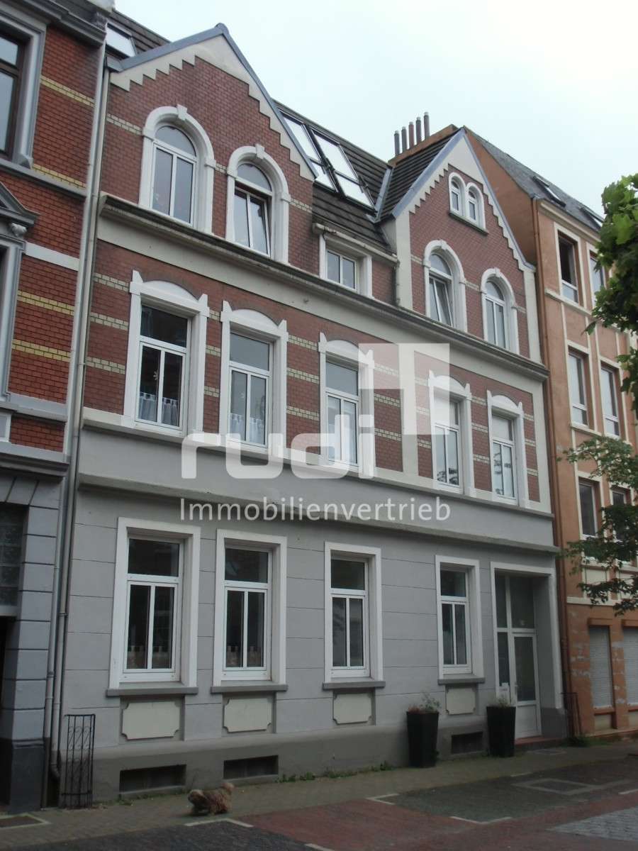 Thumbnail-Wohnung zum Kaufen in Bremerhaven 118.000,00 € 86.98 m²