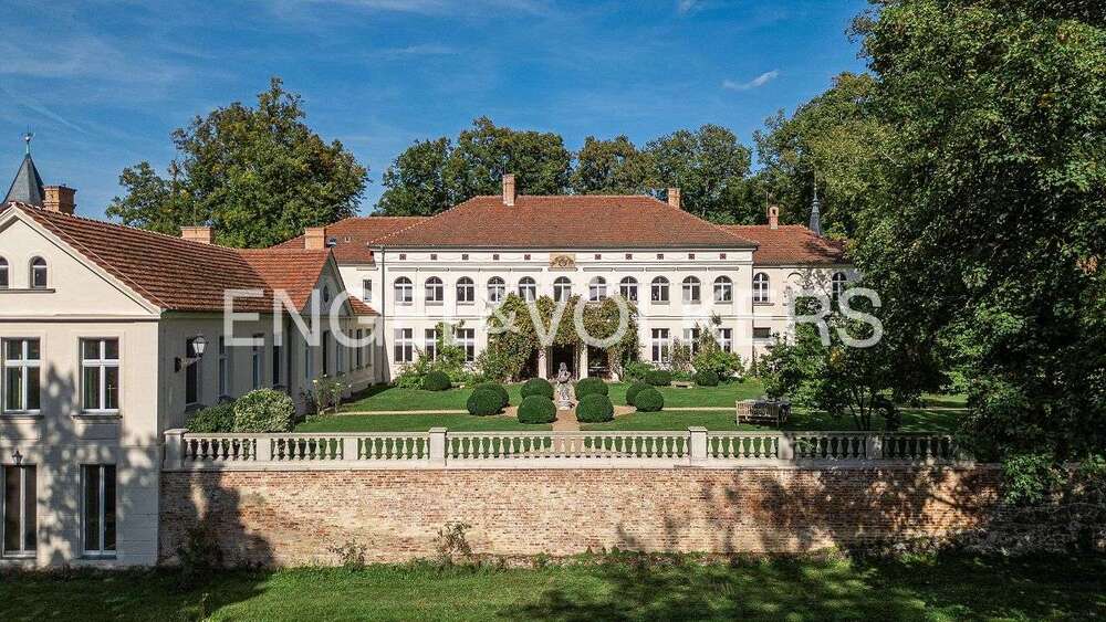 Thumbnail-Haus zum Kaufen in Rosenau 2.950.000,00 € 972 m²