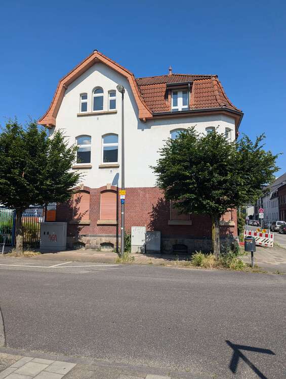 Thumbnail-Haus zum Kaufen in Aachen 299.990,00 € 177 m²