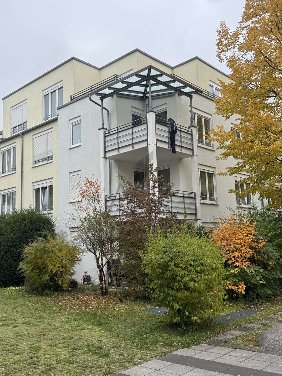 Thumbnail-Wohnung zum Kaufen in München Feldmoching 660.000,00 € 76.61 m²