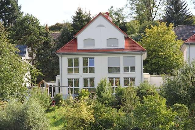 Thumbnail-Haus zum Mieten in Eltville am Rhein 2.750,00 € 183 m²