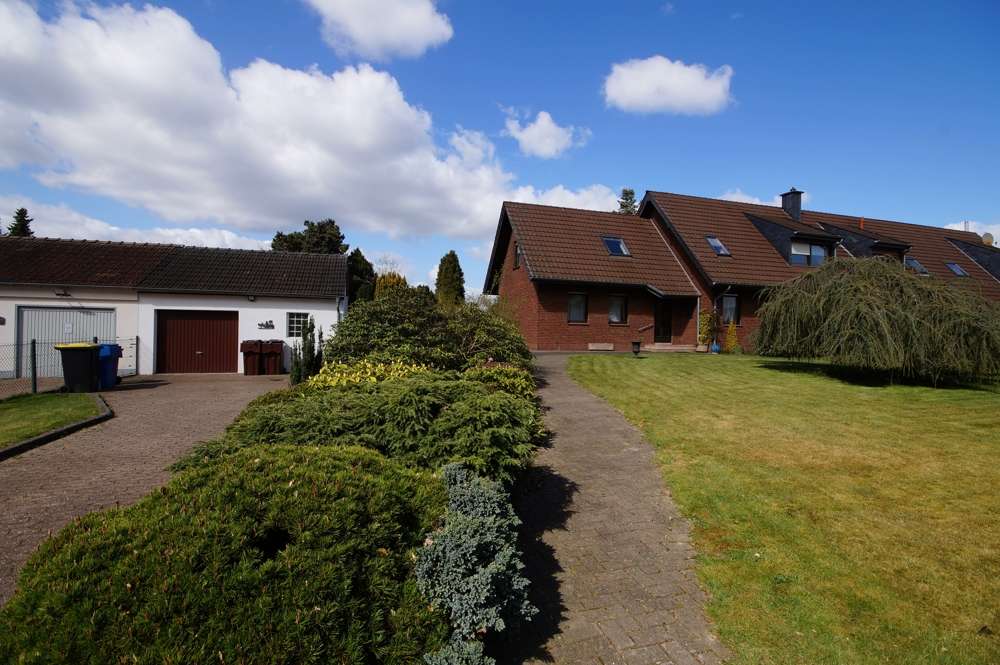 Thumbnail-Haus zum Kaufen in Krefeld Oppum 649.000,00 € 120.57 m²