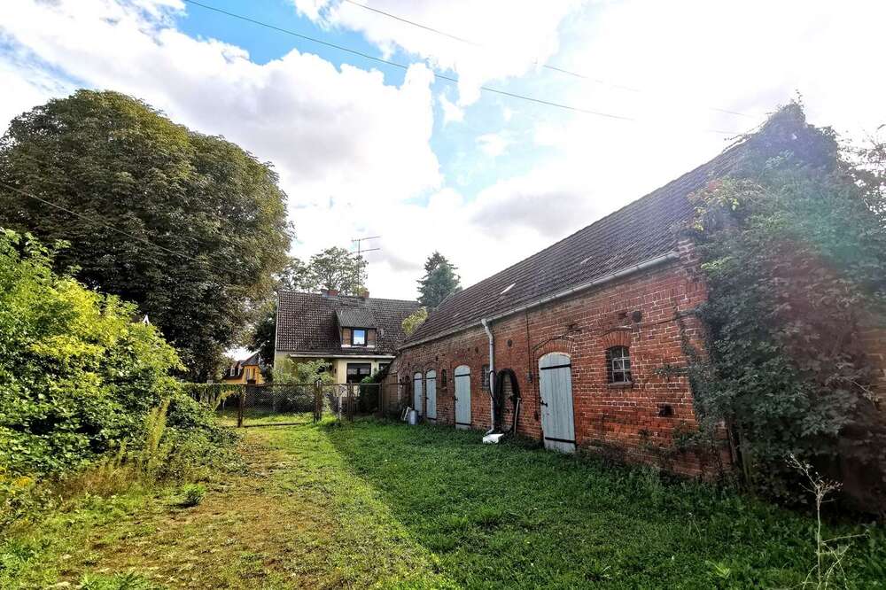 Thumbnail-Haus zum Kaufen in Altreetz 290.000,00 € 158.44 m²