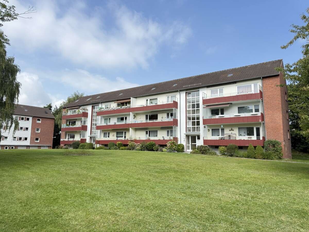 Thumbnail-Wohnung zum Kaufen in Flensburg Mürwik 235.000,00 € 89 m²