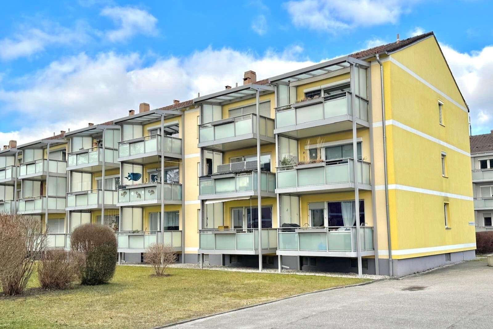 Thumbnail-Wohnung zum Kaufen in Dachau 199.000,00 € 38.04 m²