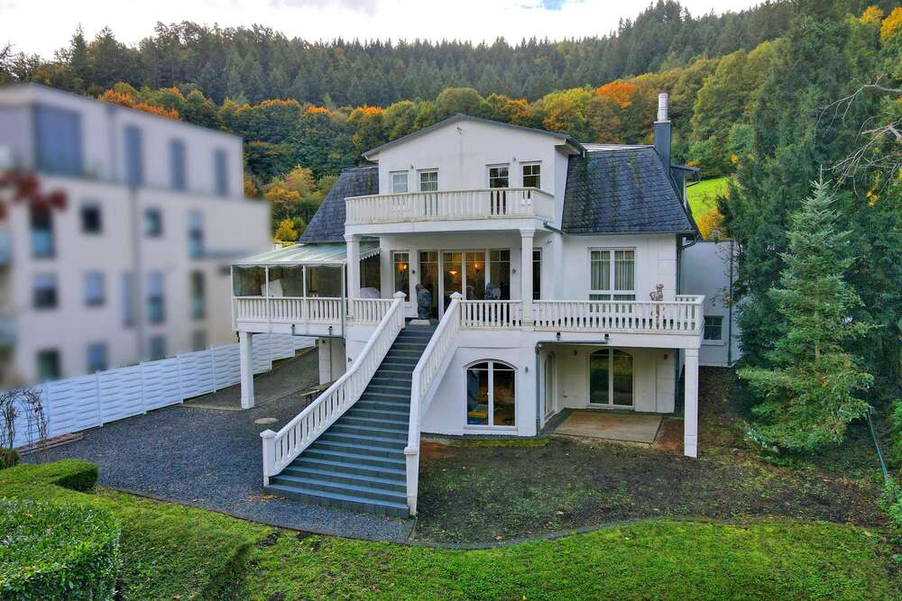 Thumbnail-Haus zum Kaufen in Baden-Baden 2.700.000,00 € 527 m²