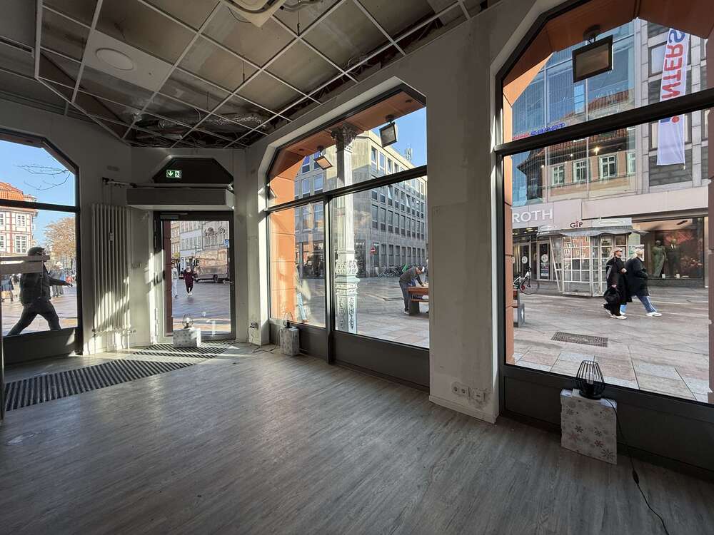 Thumbnail-Einzelhandel in Göttingen 6.450,00 € 215 m²