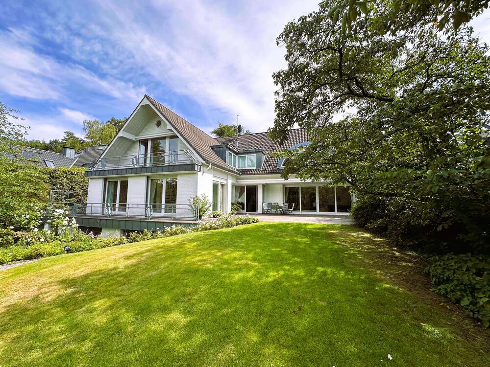 Thumbnail-Haus zum Kaufen in Ratingen-Hösel 2.195.000,00 € 537 m²