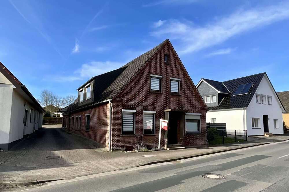 Thumbnail-Haus zum Kaufen in Geestland 199.000,00 € 230.67 m²