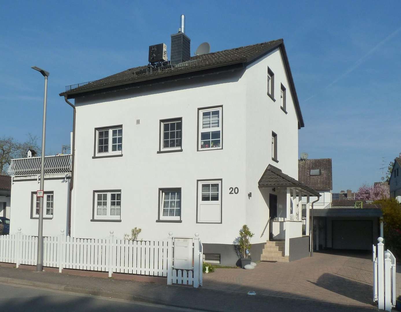 Thumbnail-Haus zum Kaufen in Hattersheim am Main 730.000,00 € 212 m²