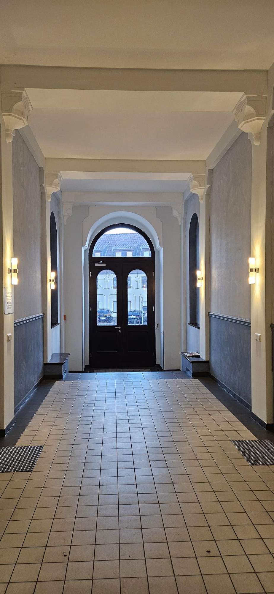 Thumbnail-Wohnung zum Kaufen in Zwenkau 250.000,00 € 101.79 m²