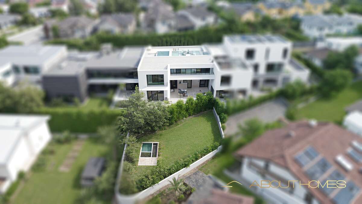 Thumbnail-Haus zum Kaufen in Reutlingen 620.000,00 € 215.81 m²