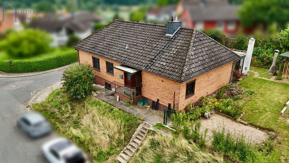 Thumbnail-Haus zum Kaufen in Einbeck 275.000,00 € 148.12 m²