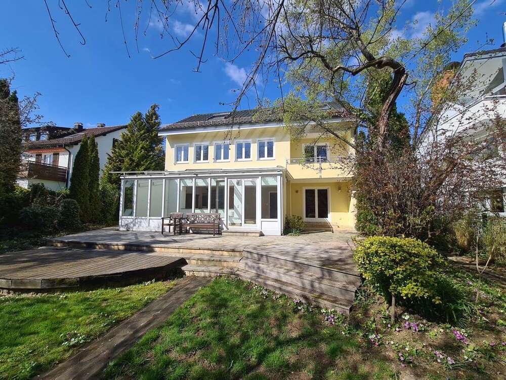 Thumbnail-Haus zum Kaufen in Stuttgart Riedenberg 1.890.000,00 € 268.72 m²